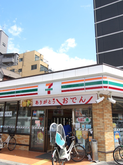 コンビニ　セブンイレブン（コンビニ）まで120m