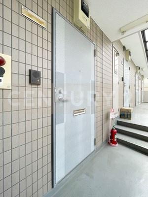 エントランス　※他のお部屋の写真です。