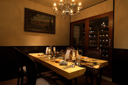 飲食店　IL TEATRINO DA SALONE(イル テアトリー（飲食店）まで249m