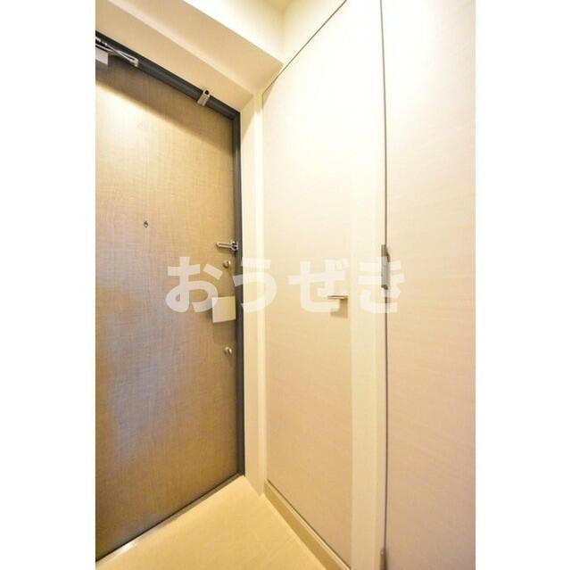 玄関　※同仕様参考写真