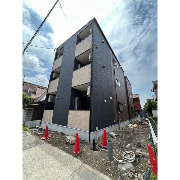建物外観　外観　オートロック付　宅配ＢＯＸ有り　デザイナーズ