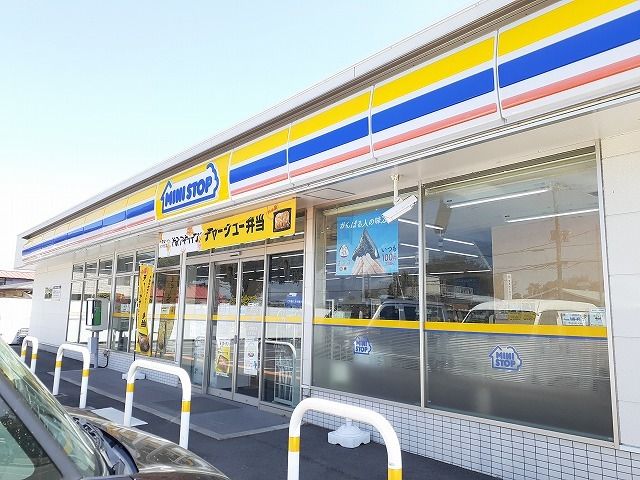 コンビニ　ミニストップ大田原冨士見店（コンビニ）まで430m