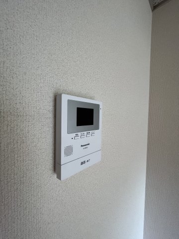 セキュリティ　TVモニターホンで来客を画面で確認出来て安心です♪