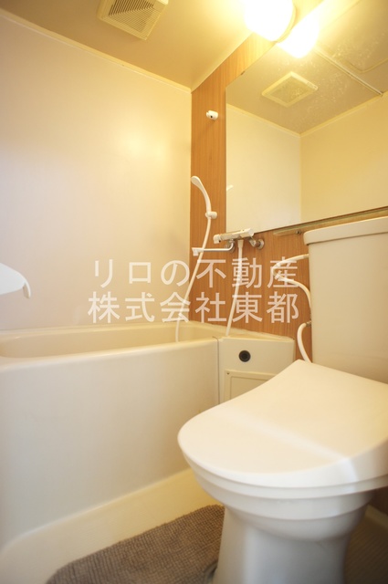 バス・シャワールーム　バストイレが一緒になってるとお掃除がしやすいです♪