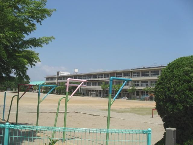 小学校　大垣市立江東小学校（小学校）まで1425m