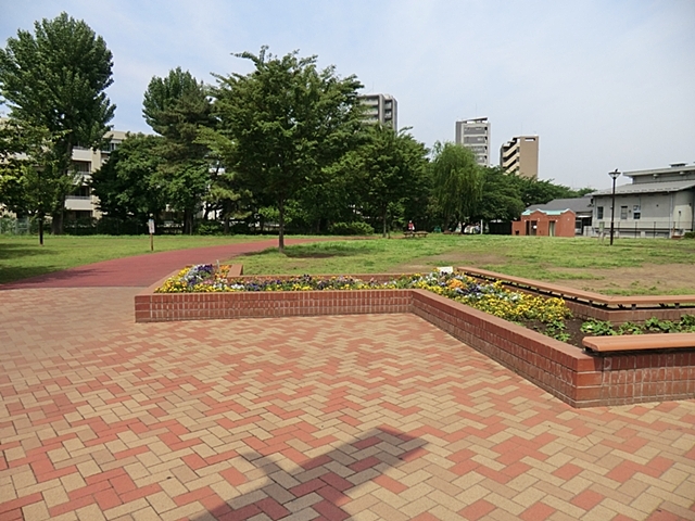 公園　醸造試験所跡地公園（公園）まで695m