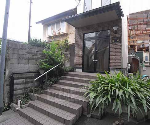 その他共有部分　建物入り口部分です。