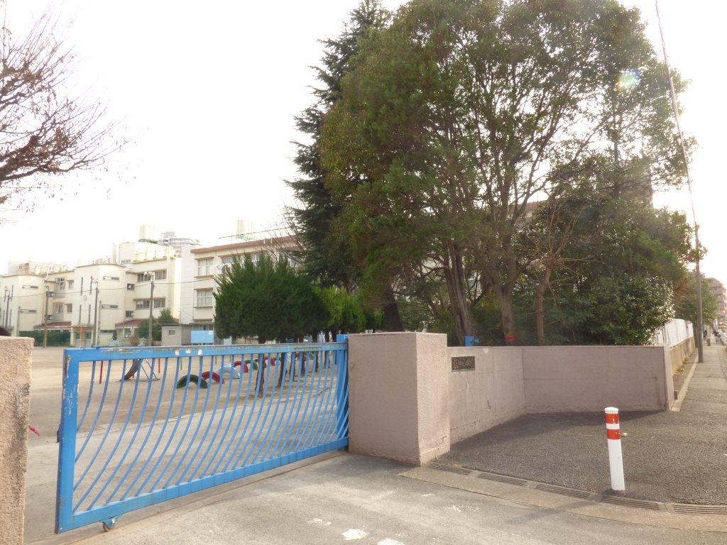 小学校　川口市立飯仲小学校（小学校）まで276m