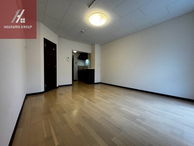 エトワールヴィルーR巽東の居間写真