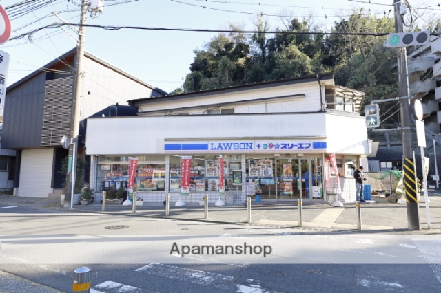 コンビニ　ローソン ＬＴＦ不入斗（コンビニ）まで1052m