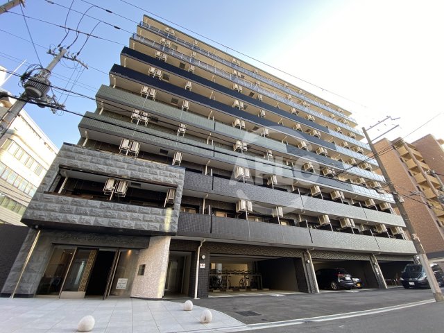 建物外観　プレサンス梅田オール　高級感あふれる外観