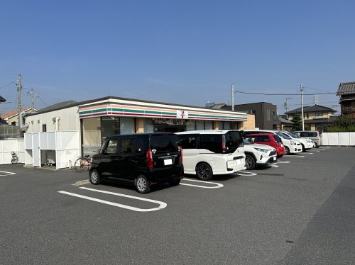 コンビニ　セブンイレブン　四日市茂福店（コンビニ）まで121m