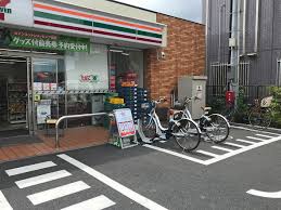 コンビニ　セブンイレブン 荒川南千住3丁目店（コンビニ）まで18m