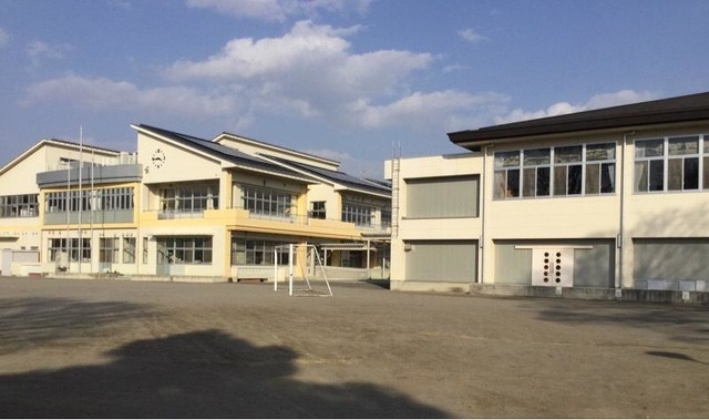 小学校　野木町立野木小学校（小学校）まで2301m