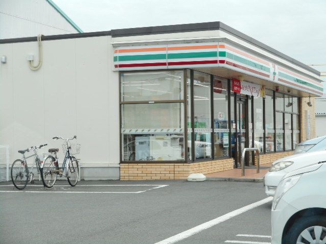 コンビニ　セブンイレブン静岡下島店（コンビニ）まで400m