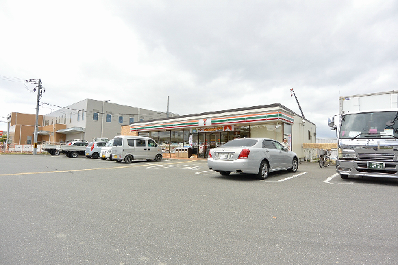 コンビニ　セブンイレブン 交野倉治9丁目店（コンビニ）まで683m