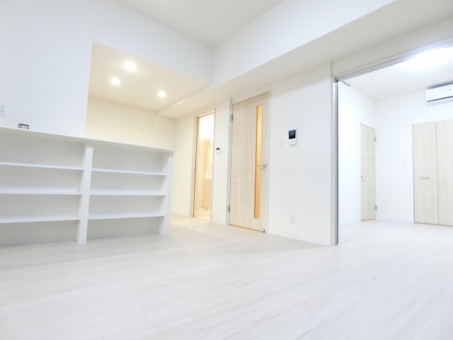 居室・リビング　詳細は、RISUMO江坂本店→06-6155-7137まで♪