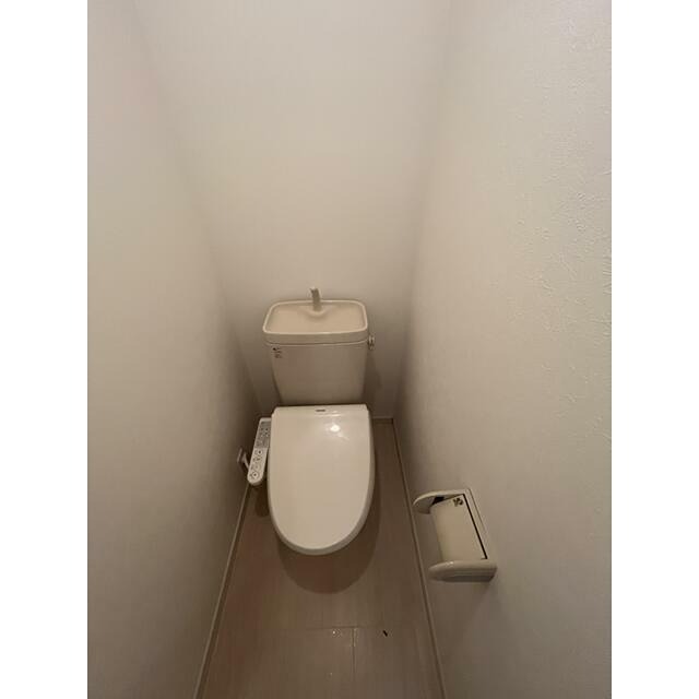 トイレ　※同仕様写真含む