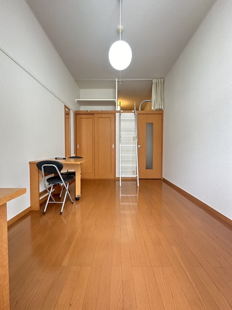 居室・リビング　同施工会社参考写真です