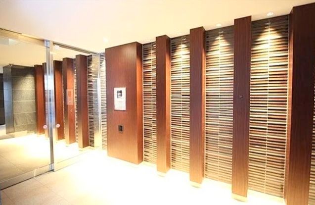 エントランス　建物の内部です
