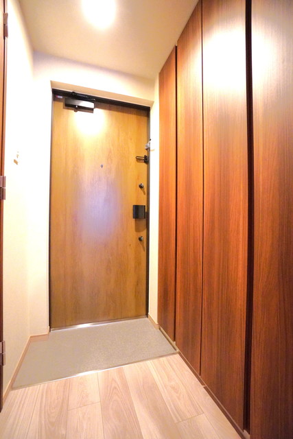 玄関　※写真は同タイプ住戸です。