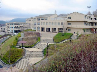 小学校　神戸市立広陵小学校（小学校）まで2100m