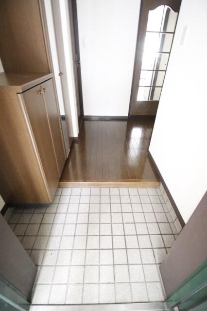 玄関　※他部屋参考写真