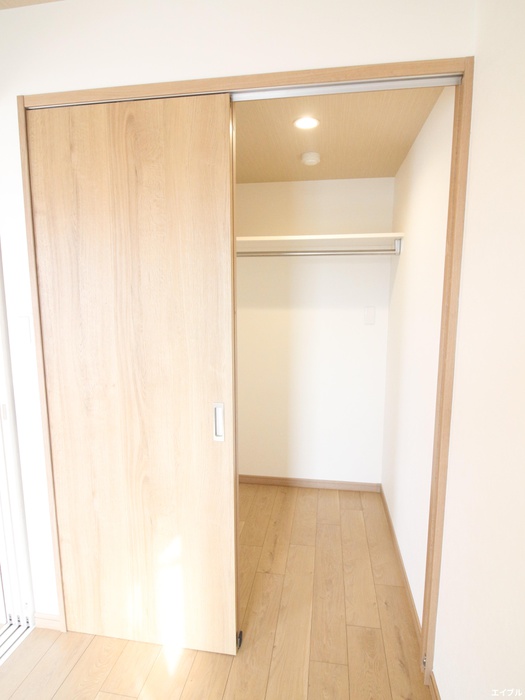 収納　※同タイプの別のお部屋の写真です
