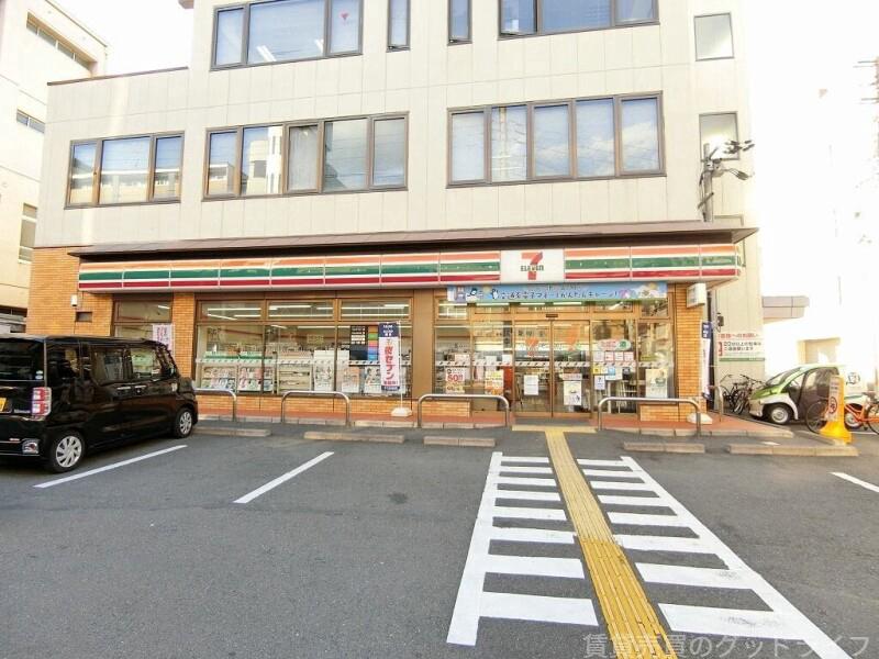 コンビニ　セブンイレブン京都阪急大宮駅南店（コンビニ）まで279m