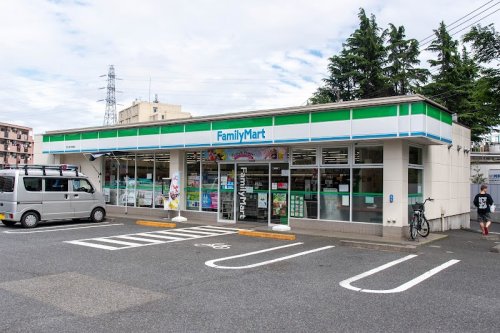 コンビニ　ファミリーマート 東久留米柳窪店（コンビニ）まで418m