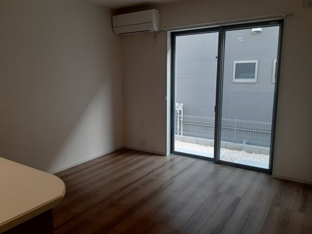 リーブルファイン西町2号棟の居間写真