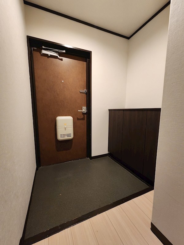 朝日プラザ大宝の玄関写真
