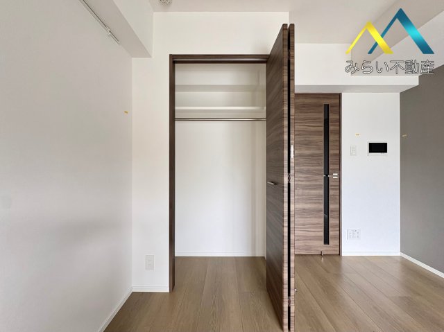 収納　同物件別部屋写真