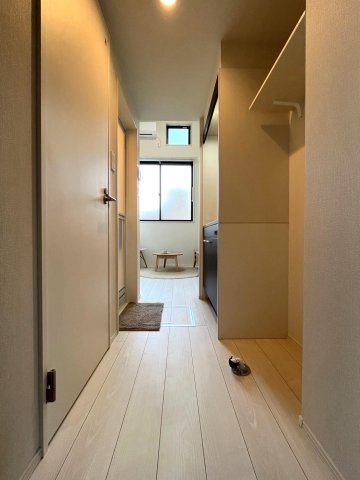 玄関　別号室イメージの為、現状を優先致します。