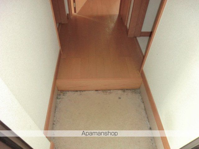 ヨンストーンズ北35条の玄関写真
