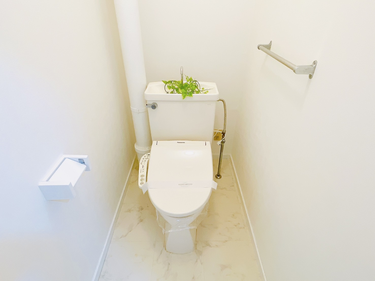 南海高野線 三日市町駅 徒歩5分 4階建 築41年のトイレ写真