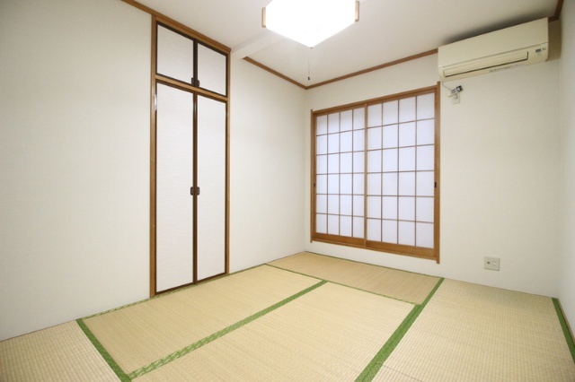 横浜市港北区小机町戸建の内装写真