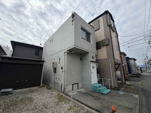 麻溝台8丁目RC戸建て