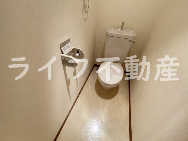 トイレ　清潔感のあるトイレです
