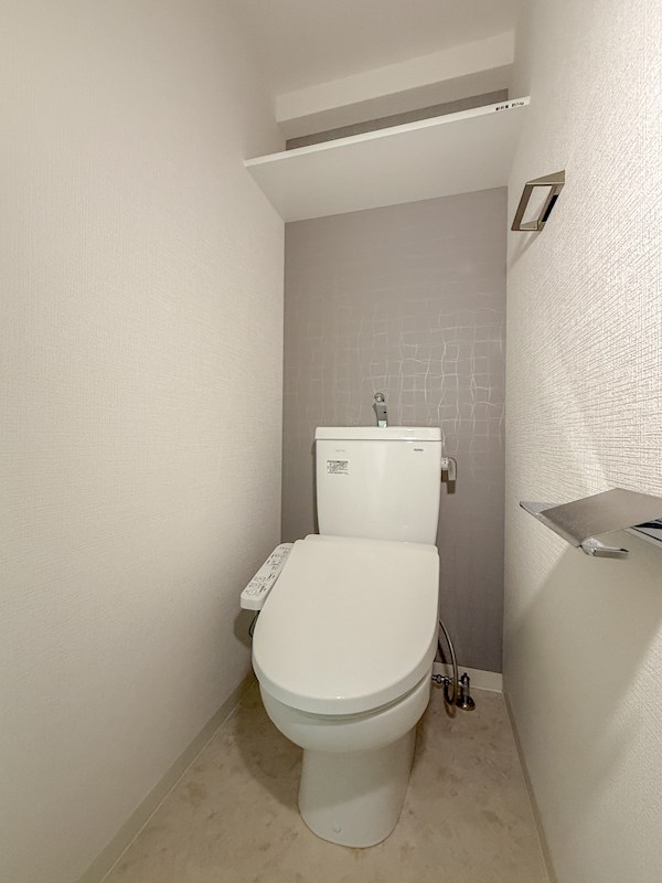 プロヴィスタ神戸三宮EASTのトイレ写真