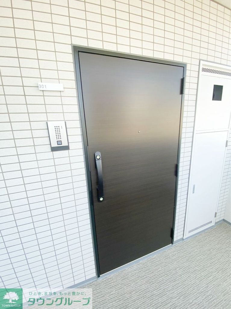 玄関　★お問い合わせはタウンハウジングまで★
