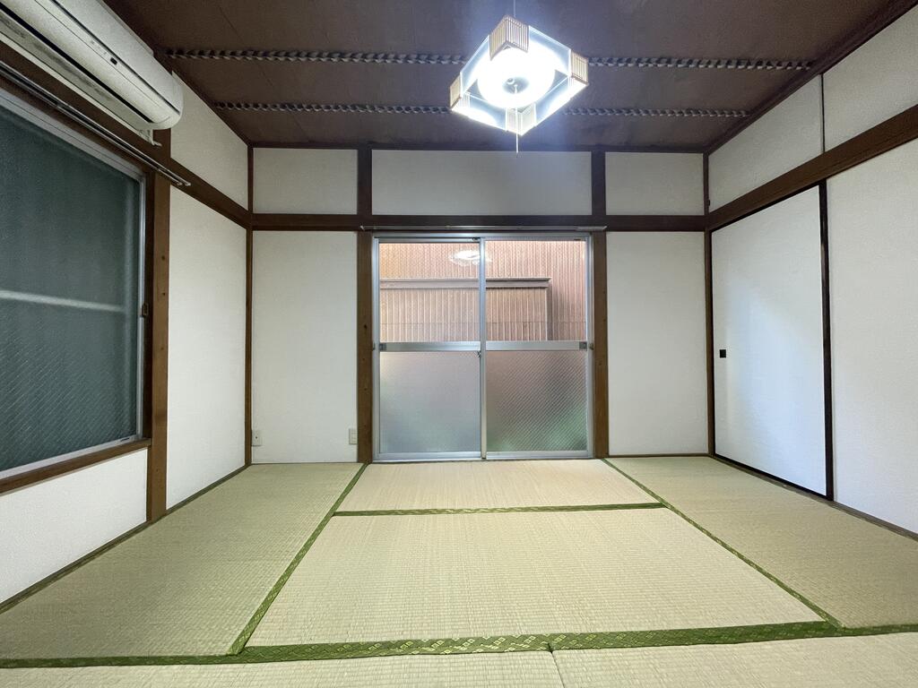 グリーンハイムの居間写真