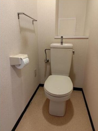 京阪本線 西三荘駅 徒歩5分 4階建 築27年のトイレ写真
