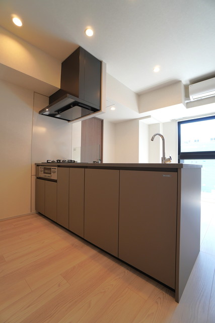 キッチン　※写真は同タイプ住戸です。