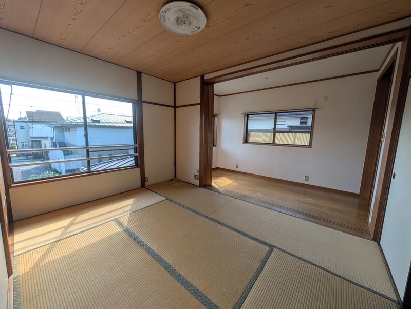 国立市西3丁目戸建の居間写真