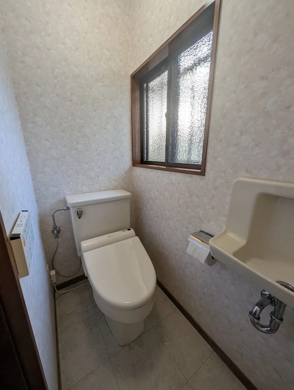 国立市西3丁目戸建のトイレ写真