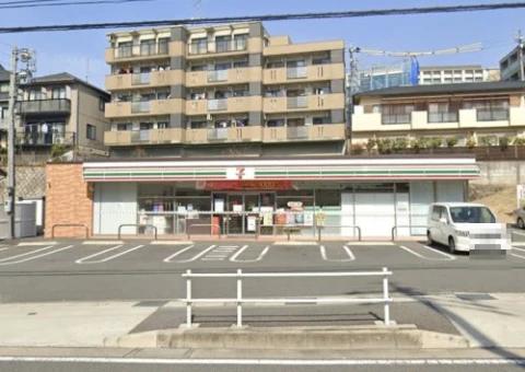 コンビニ　セブンイレブン 名古屋山里町店（コンビニ）まで540m
