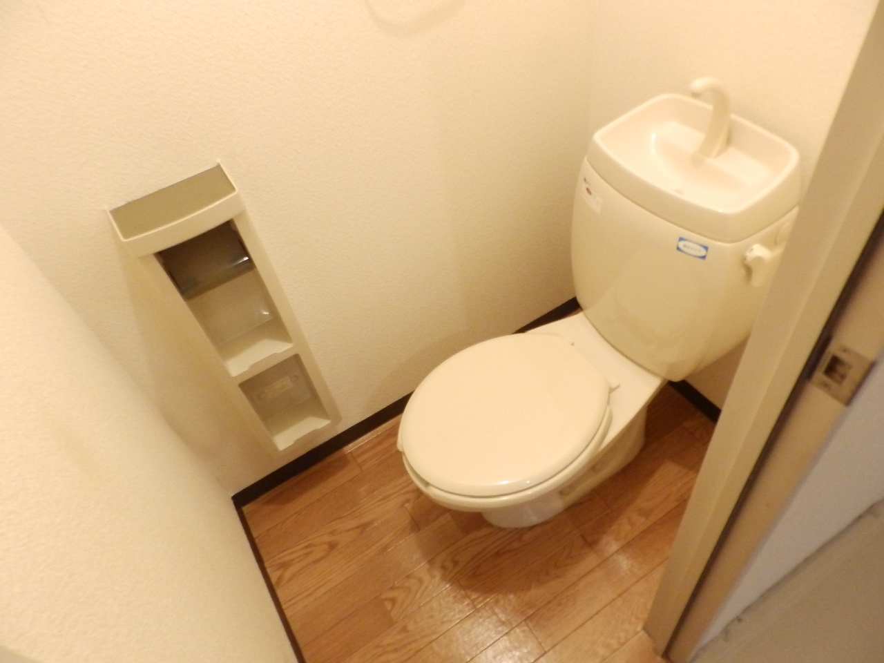 トイレ　まだまだ綺麗です