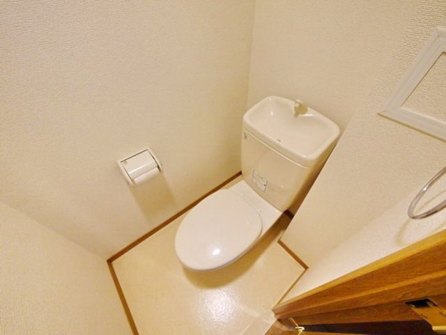 ブルーライン センター南駅 徒歩4分 7階建 築26年のトイレ写真