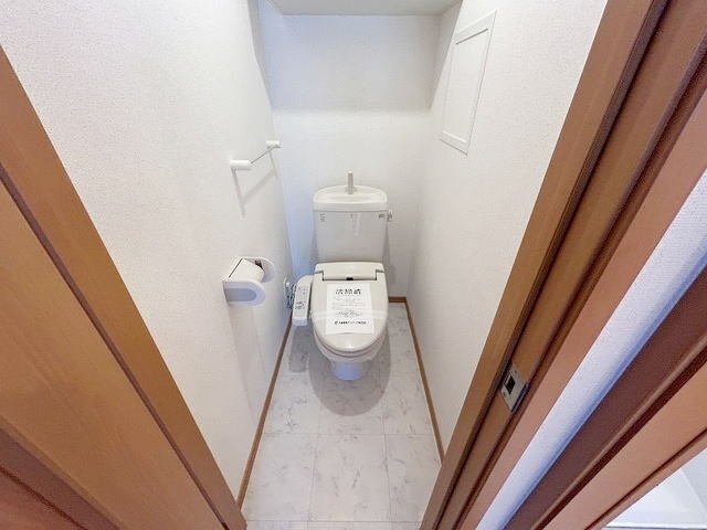 トイレ　ゆったりとした空間のトイレです